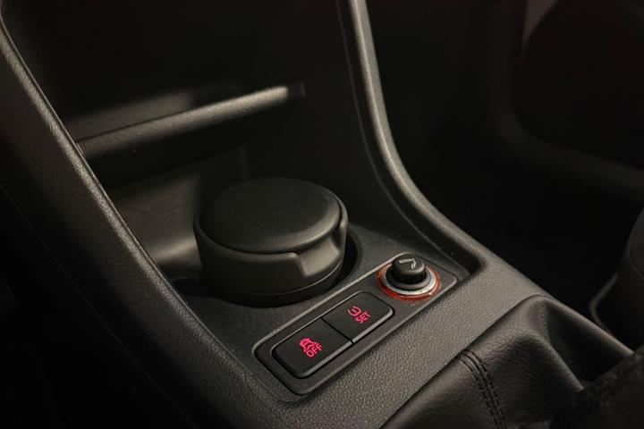 Hvid VW UP! fra 2018