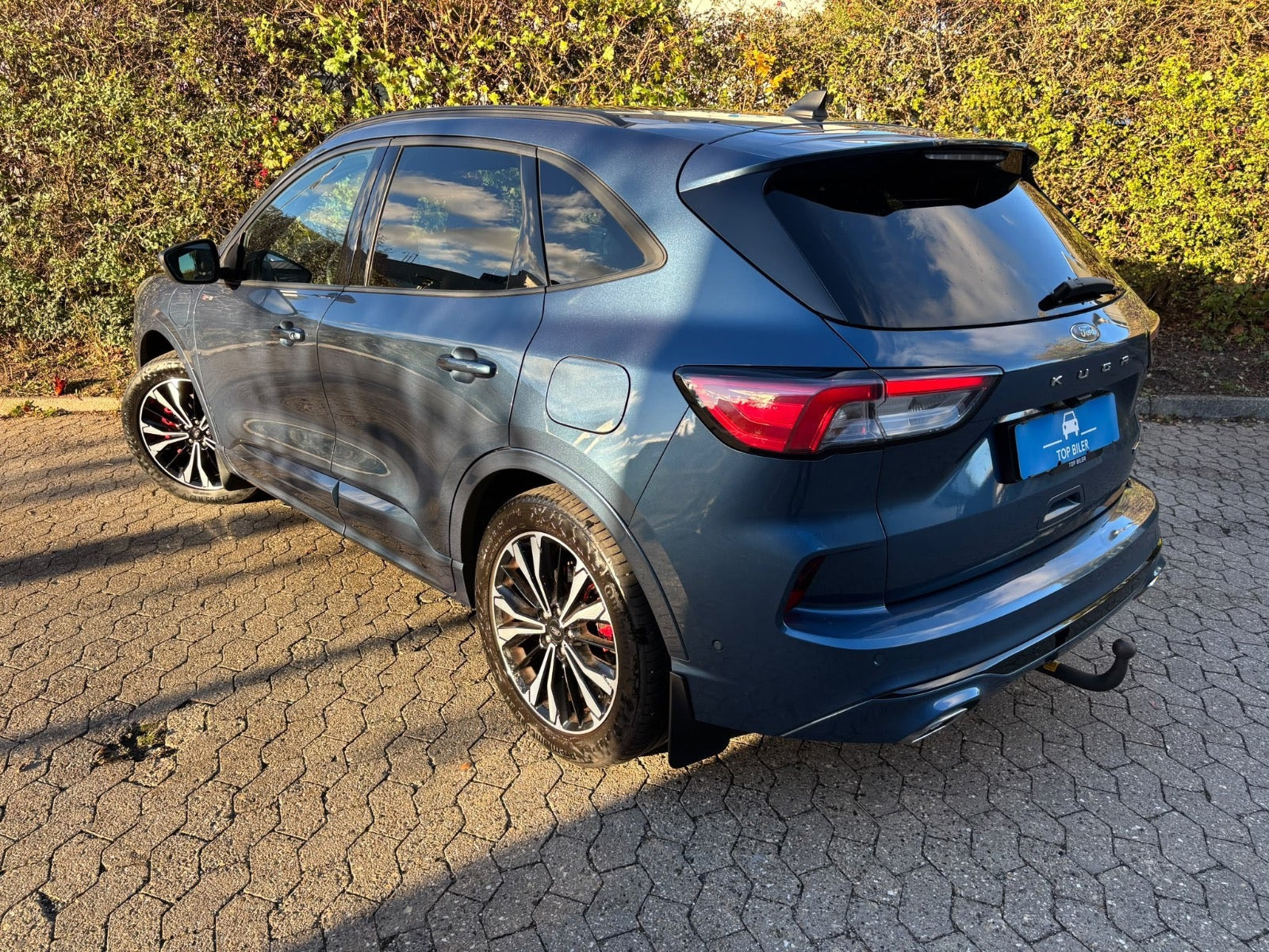 Grøn Ford Kuga fra 2020