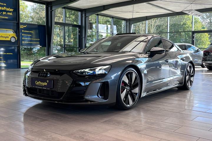 Grå Audi RS e-tron GT fra 2022