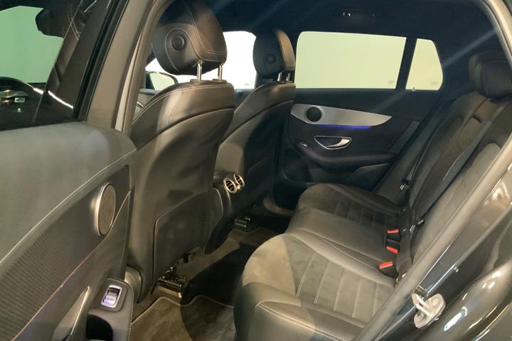Grå Mercedes EQC400 fra 2021