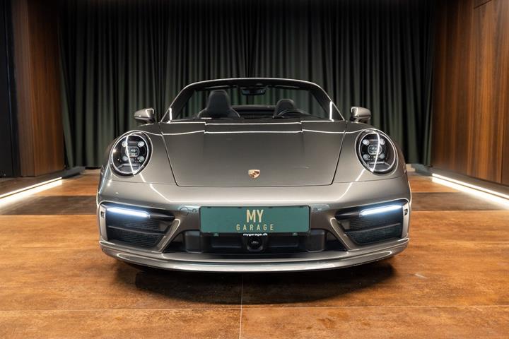 Grøn Porsche 911 Carrera 4S fra 2020