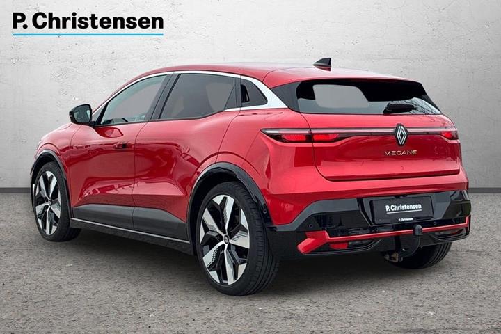 Rød Renault Megane E-Tech fra 2023