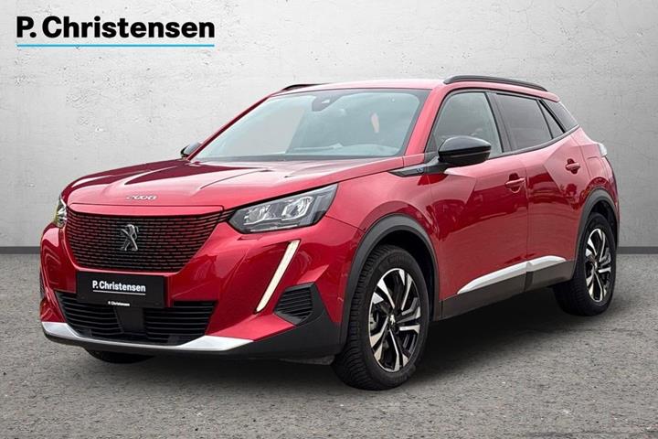 Rød Peugeot e-2008 fra 2023