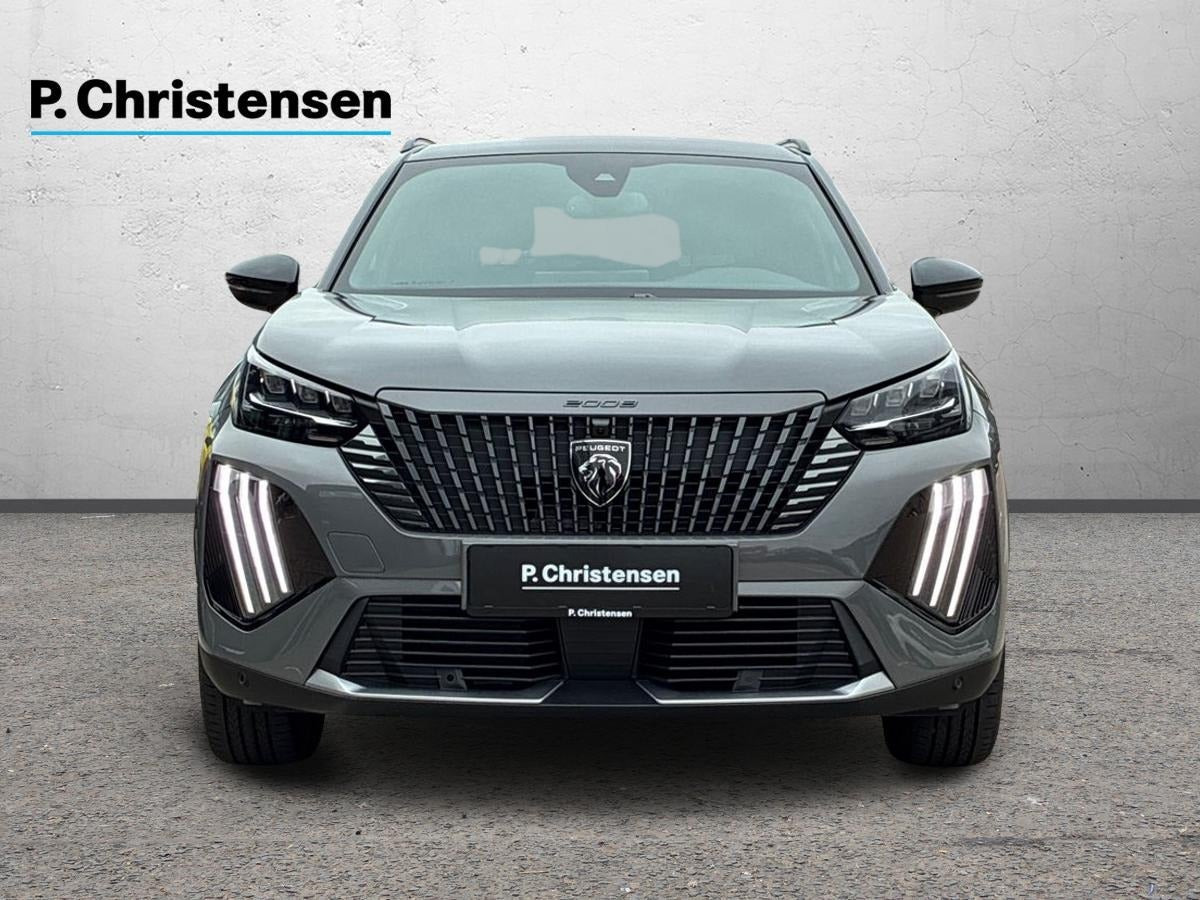 Grå Peugeot e-2008 fra 2025