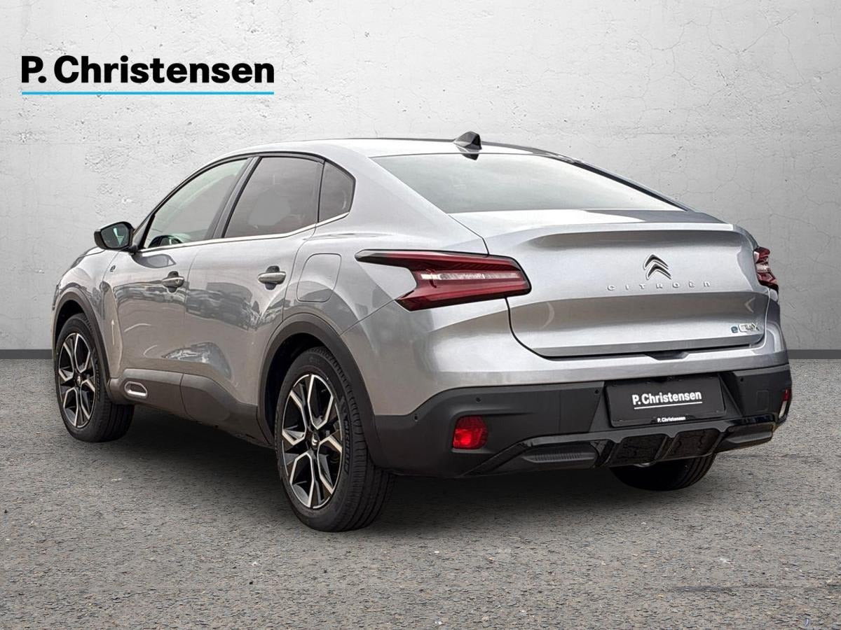 Sølv Citroën ë-C4 X fra 2024