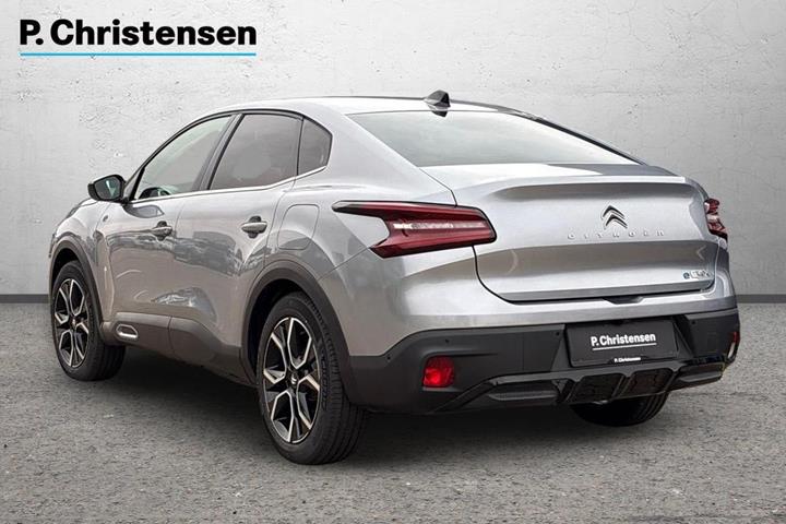 Sølv Citroën ë-C4 X fra 2024