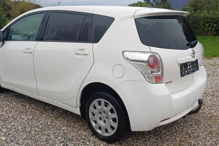 undefined Toyota Sportsvan fra 2013