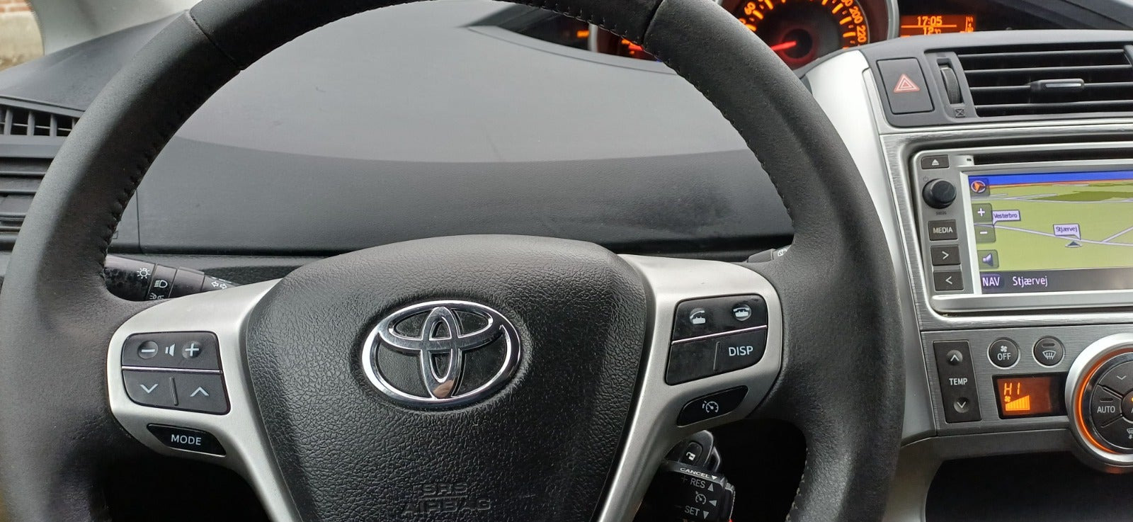 undefined Toyota Sportsvan fra 2013