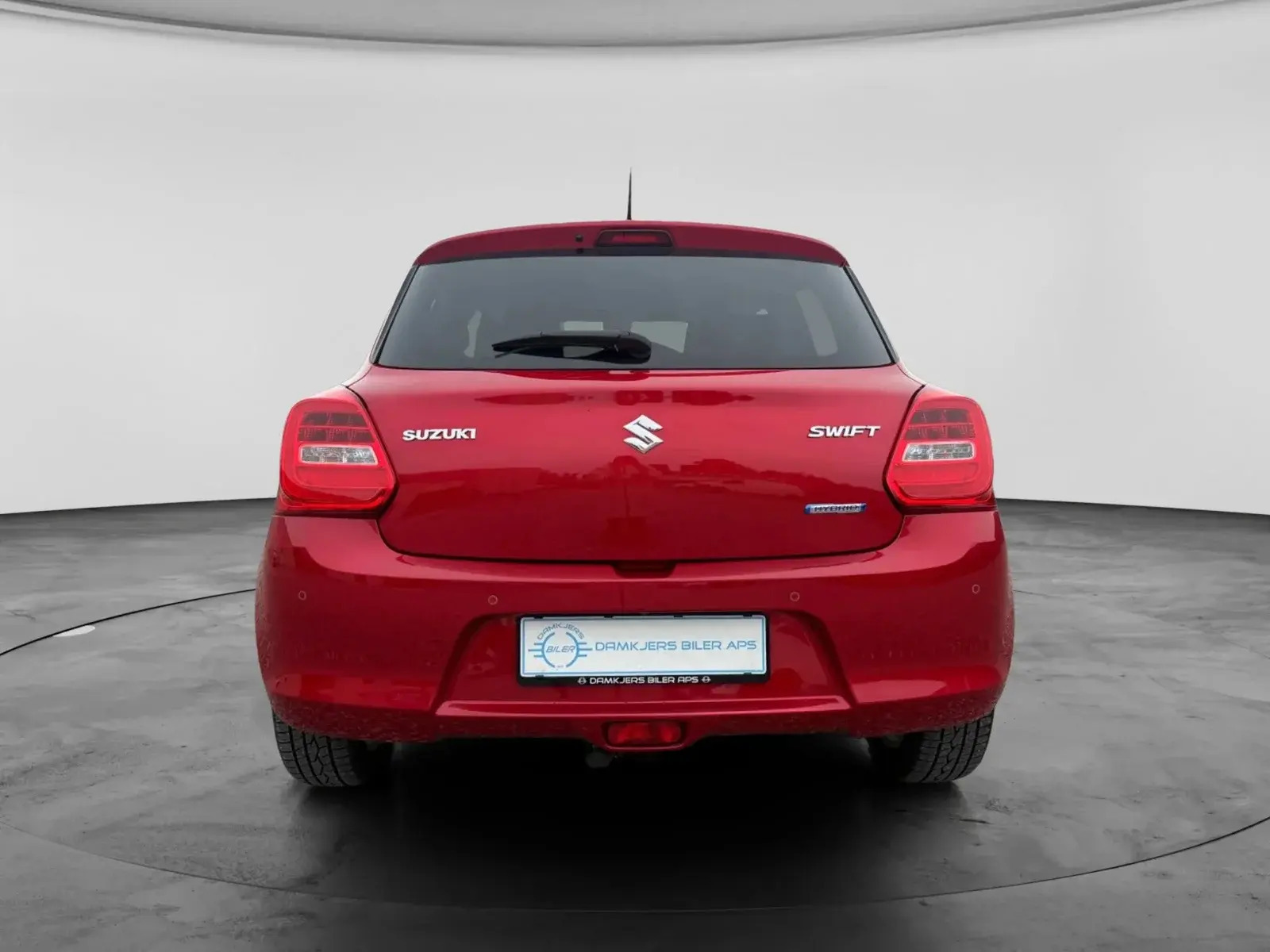 Rød Suzuki Swift fra 2020