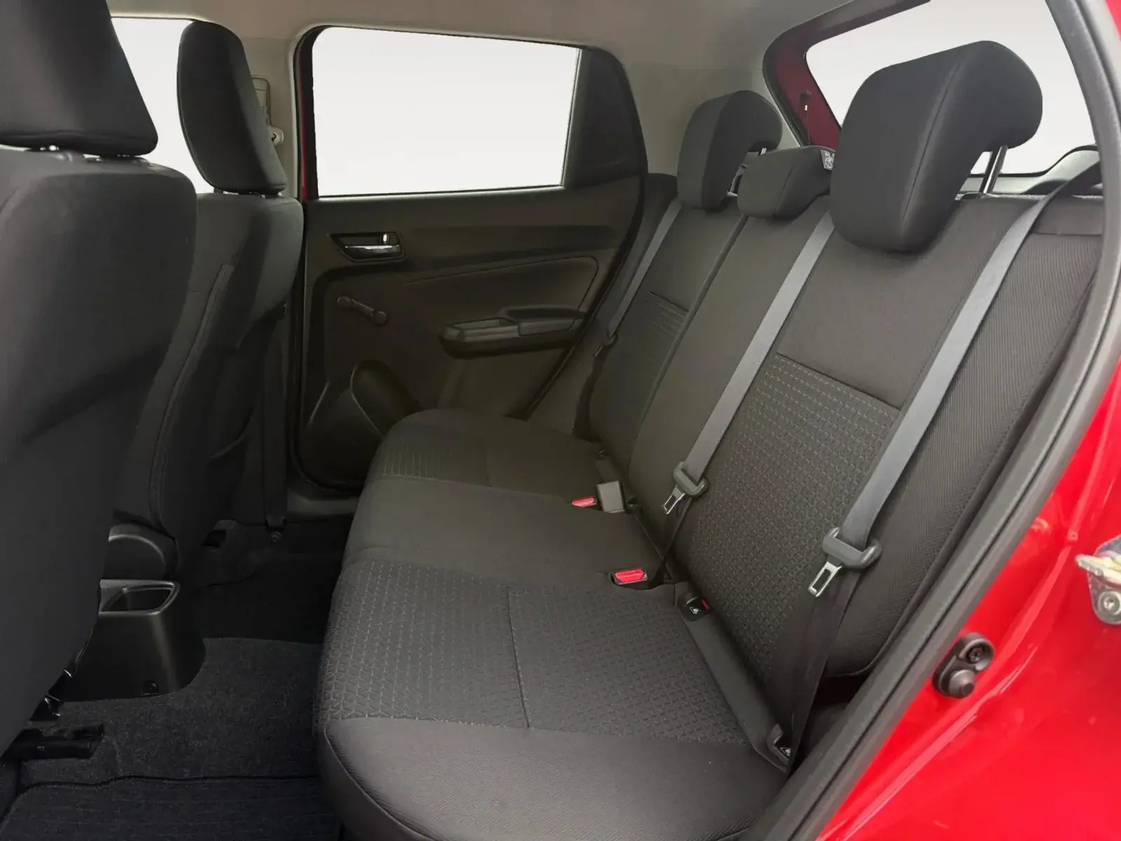 Rød Suzuki Swift fra 2020