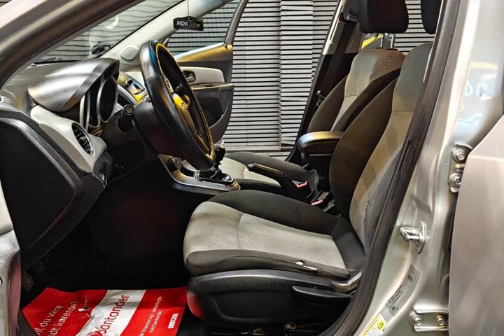 undefined Chevrolet Cruze fra 2013
