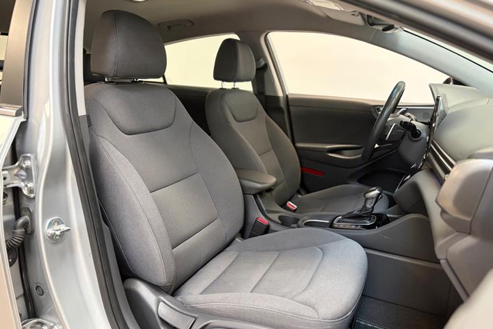 Sølv Hyundai Ioniq fra 2020
