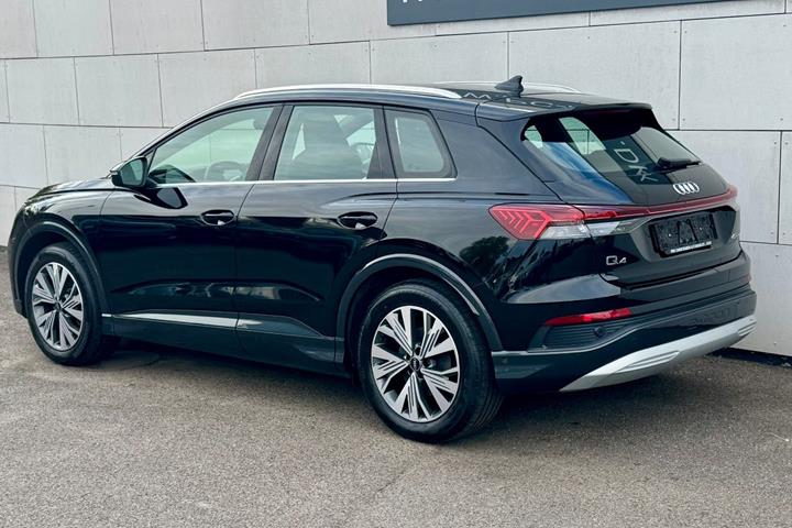 Sort Audi Q4 e-tron fra 2024