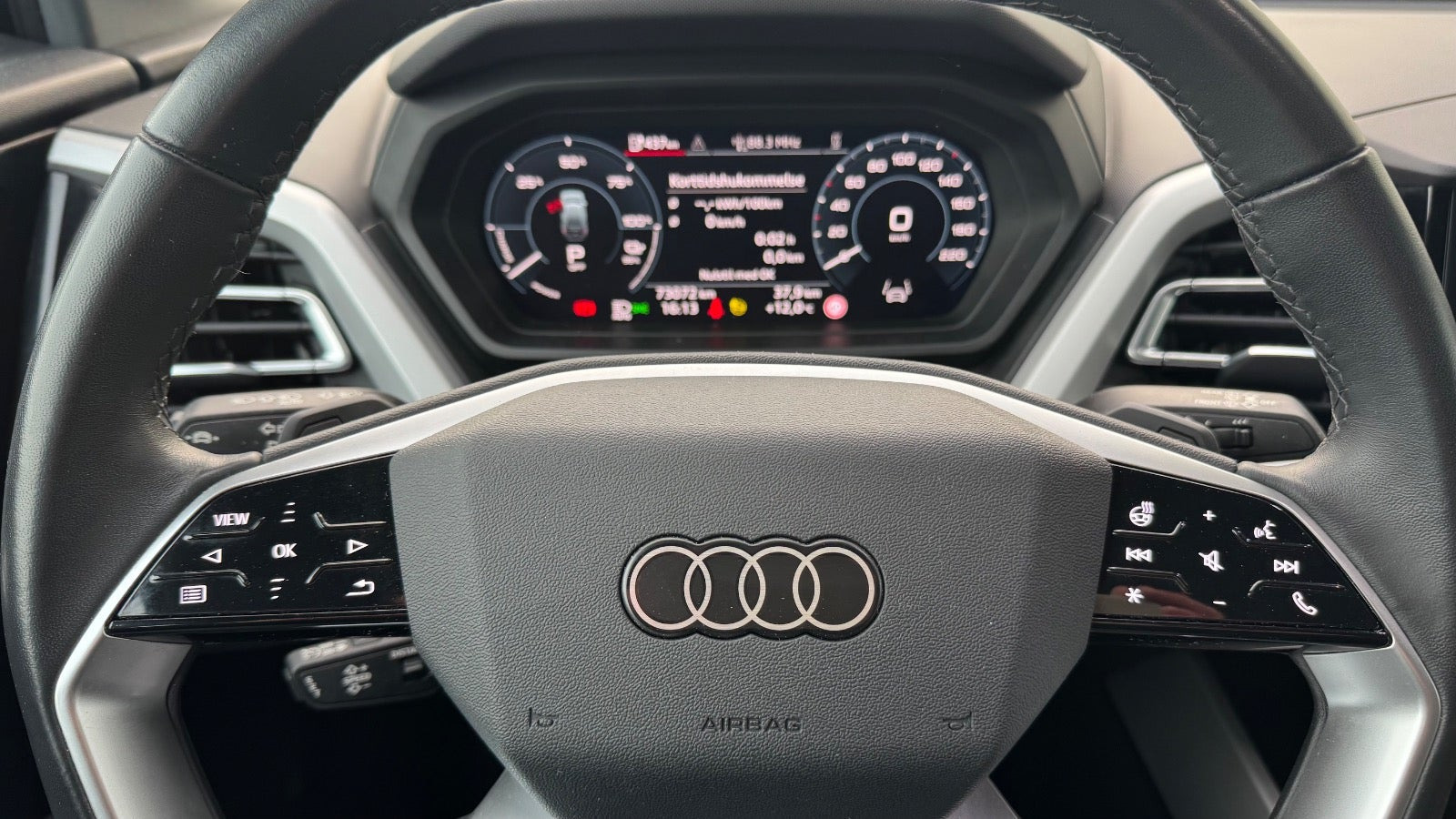 Sort Audi Q4 e-tron fra 2024