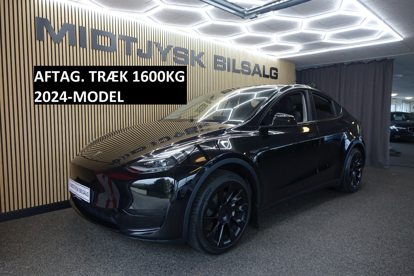 Tesla Model Y RWD
