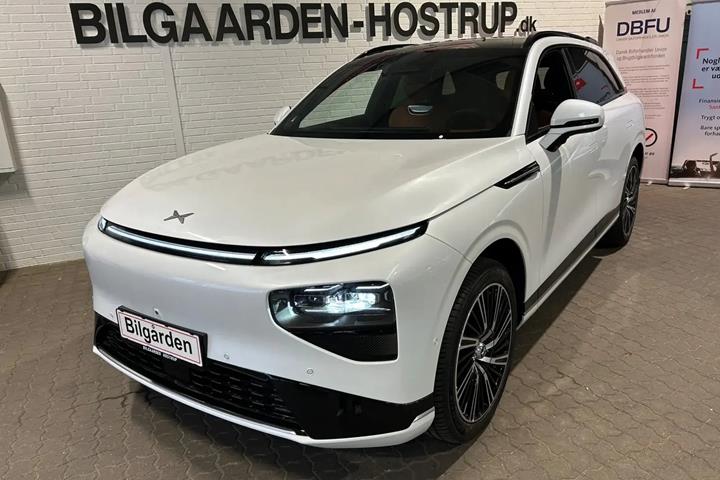 Hvid Xpeng G9 fra 2026