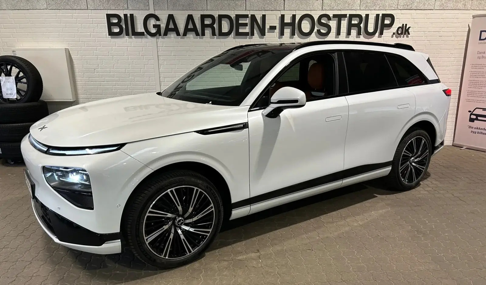 Hvid Xpeng G9 fra 2026
