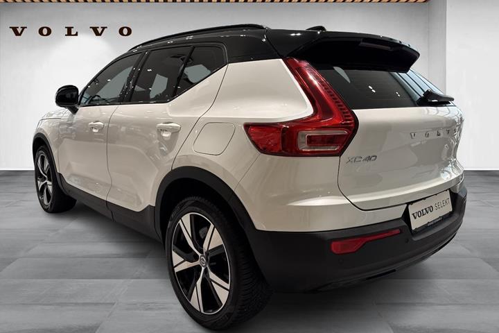 Hvid Volvo XC40 fra 2022