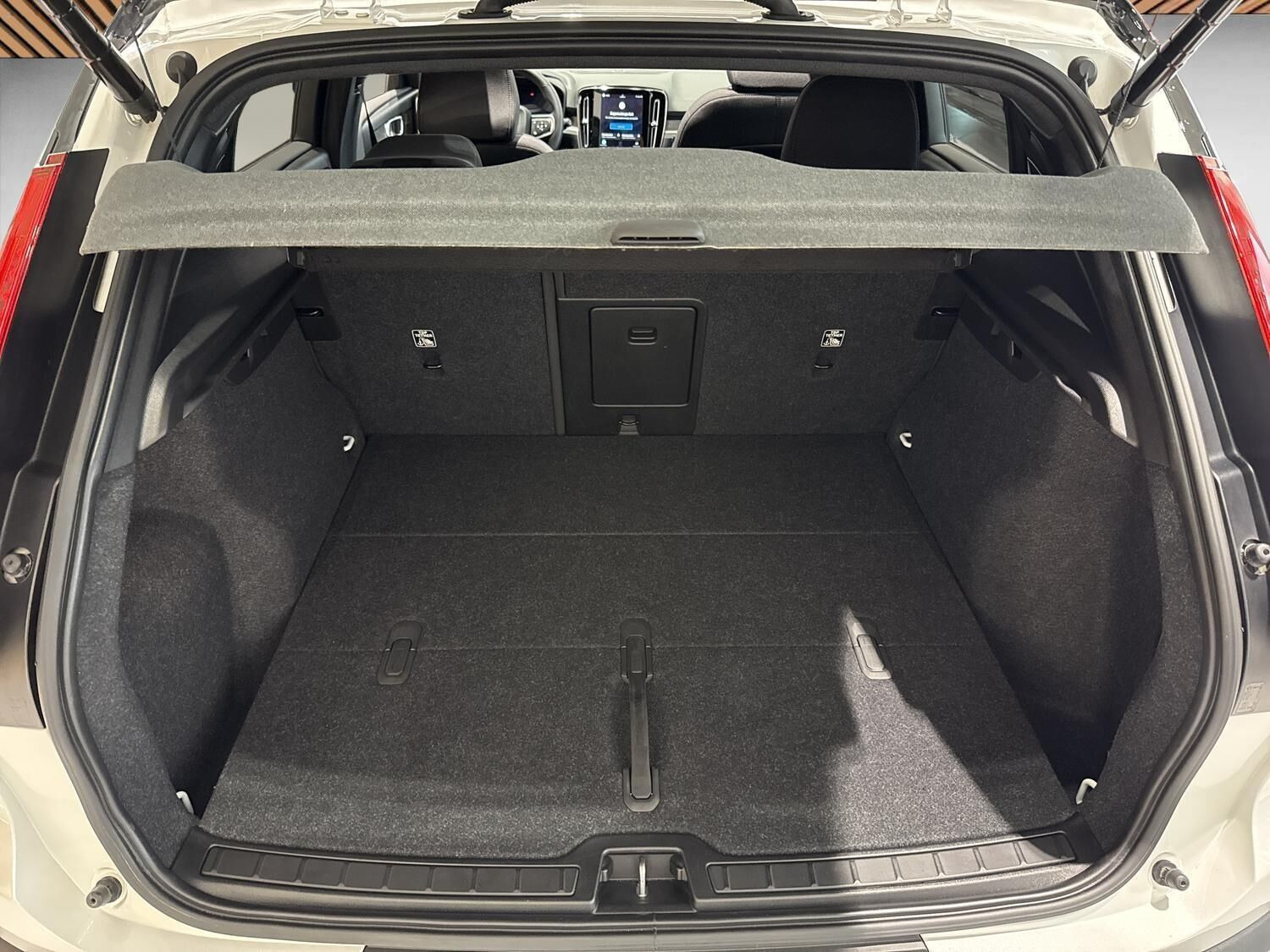 Hvid Volvo XC40 fra 2022