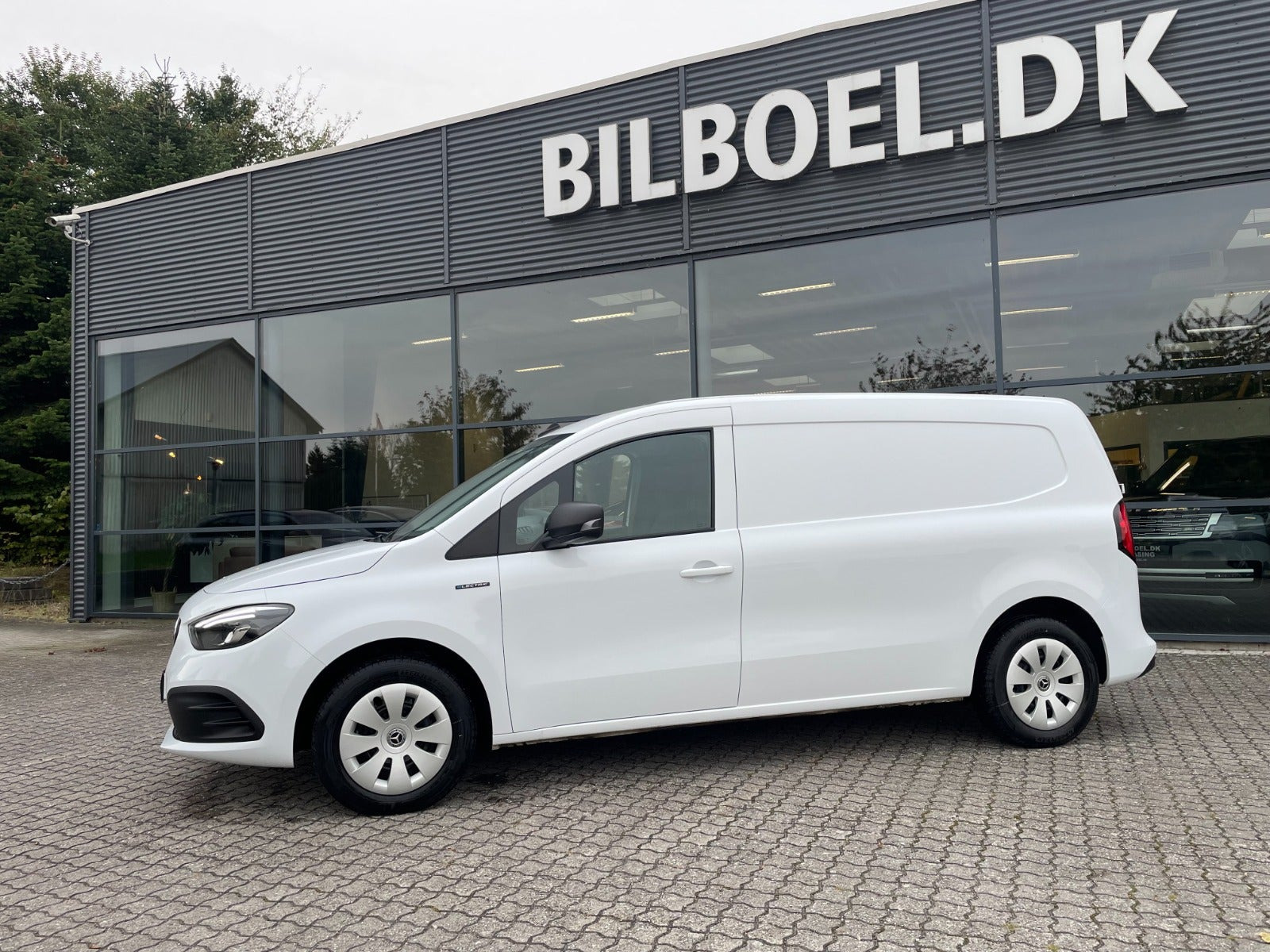 Hvid Mercedes eCitan fra 2023