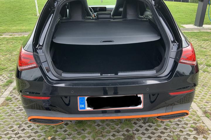 Sort Mercedes CLA fra 2020