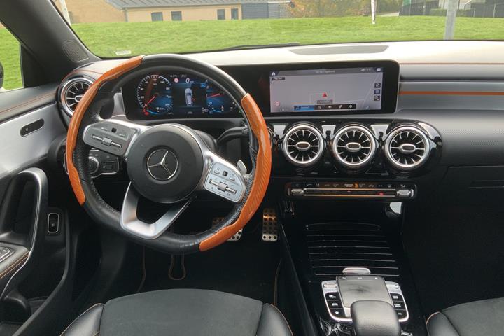Sort Mercedes CLA fra 2020