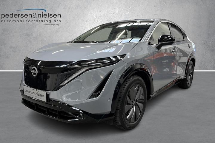 Grå Nissan Ariya fra 2025