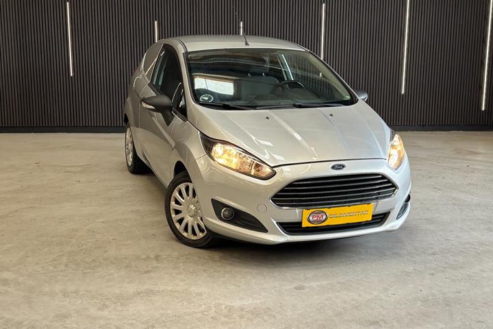 Grøn Ford Fiesta fra 2015