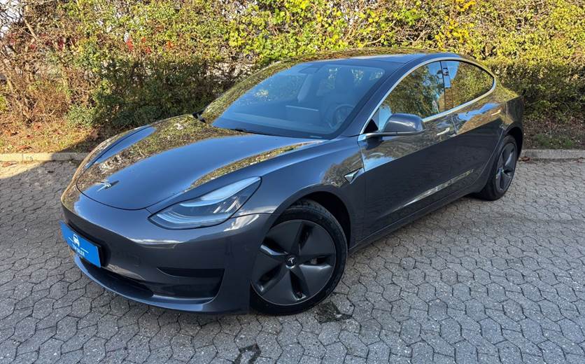 Tesla Model 3 Standard Range+ RWD