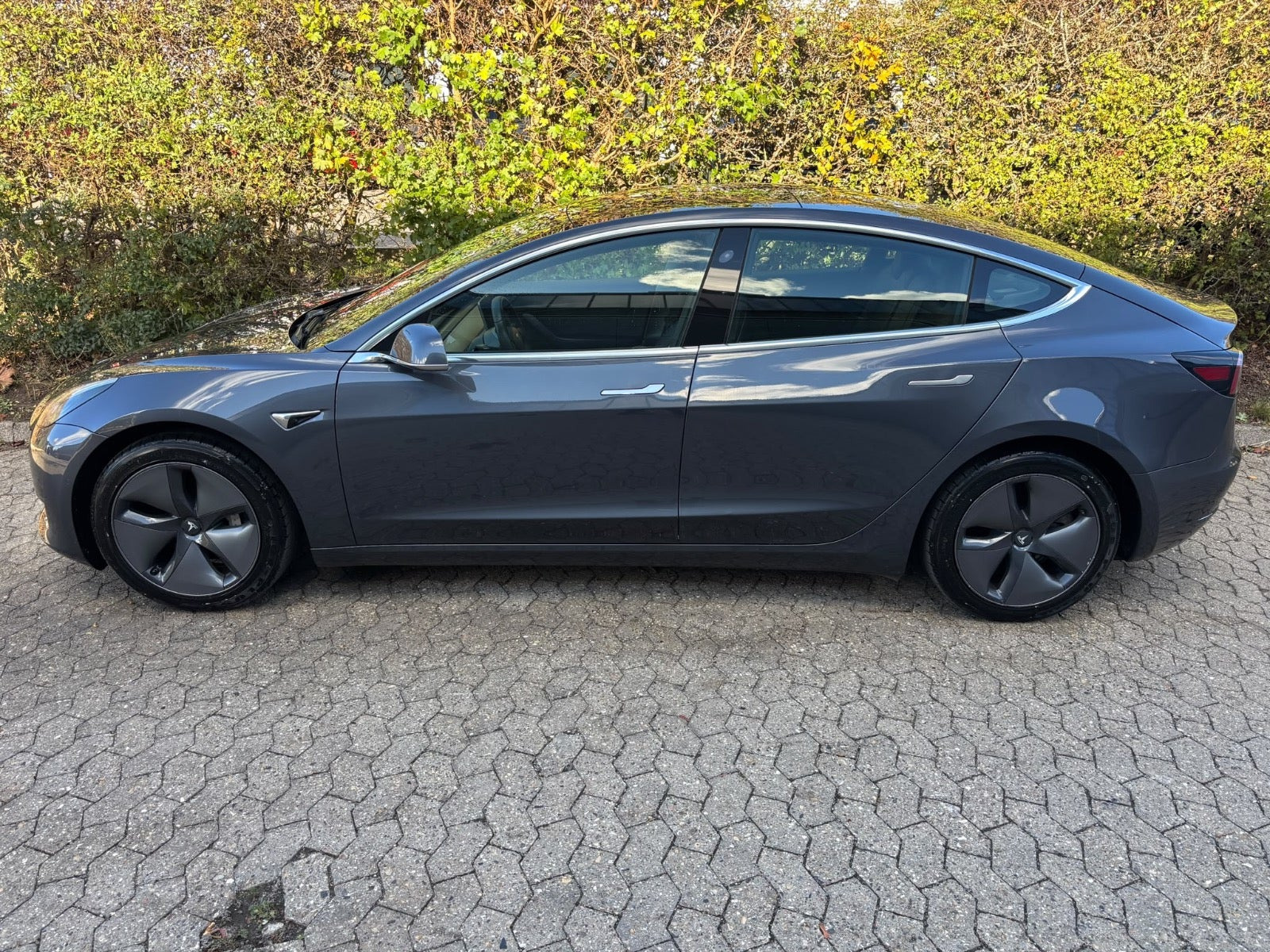 undefined Tesla Model 3 fra 2019