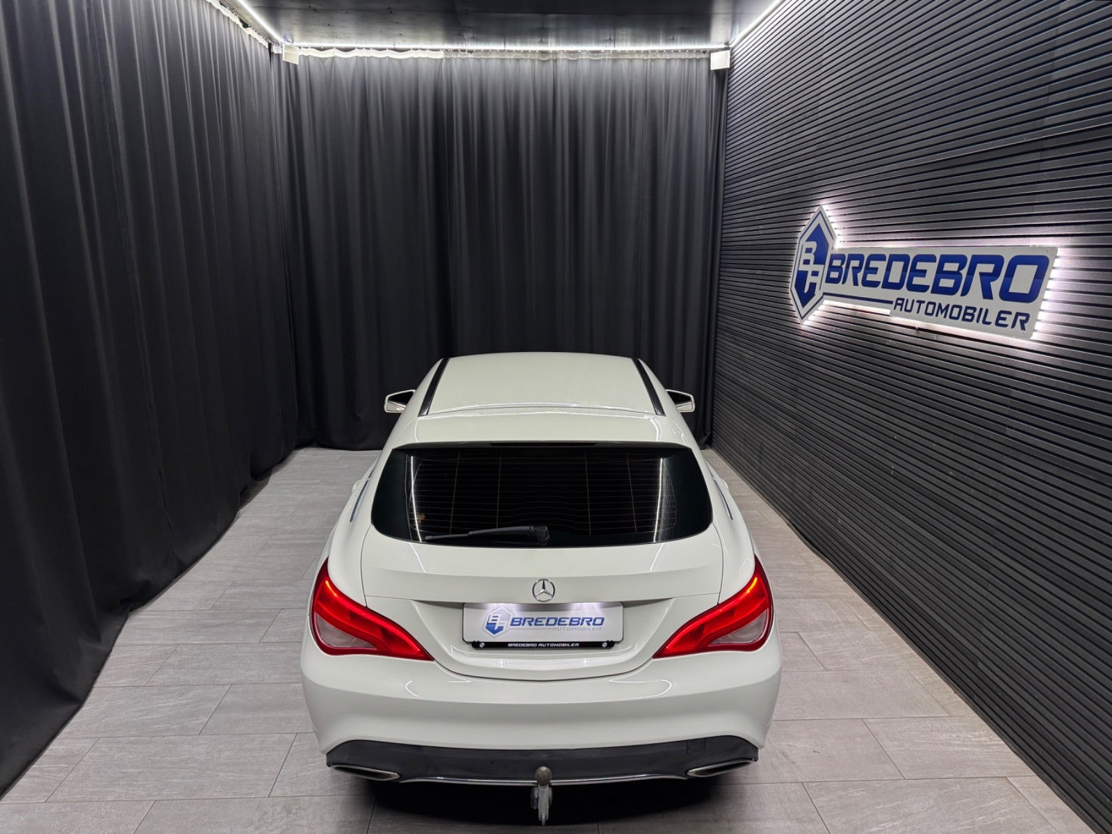 Hvid Mercedes CLA200 d fra 2016