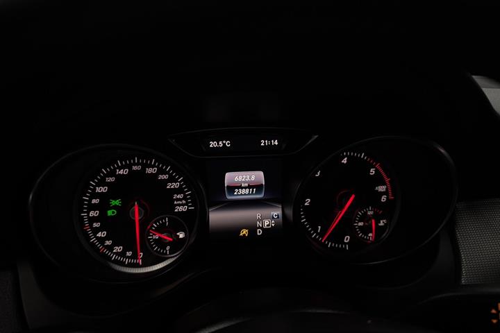 Hvid Mercedes CLA200 d fra 2016