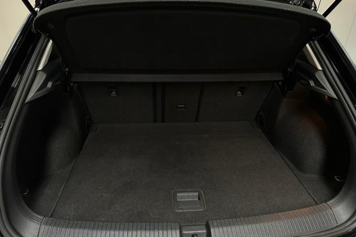 Sort VW T-Roc fra 2018