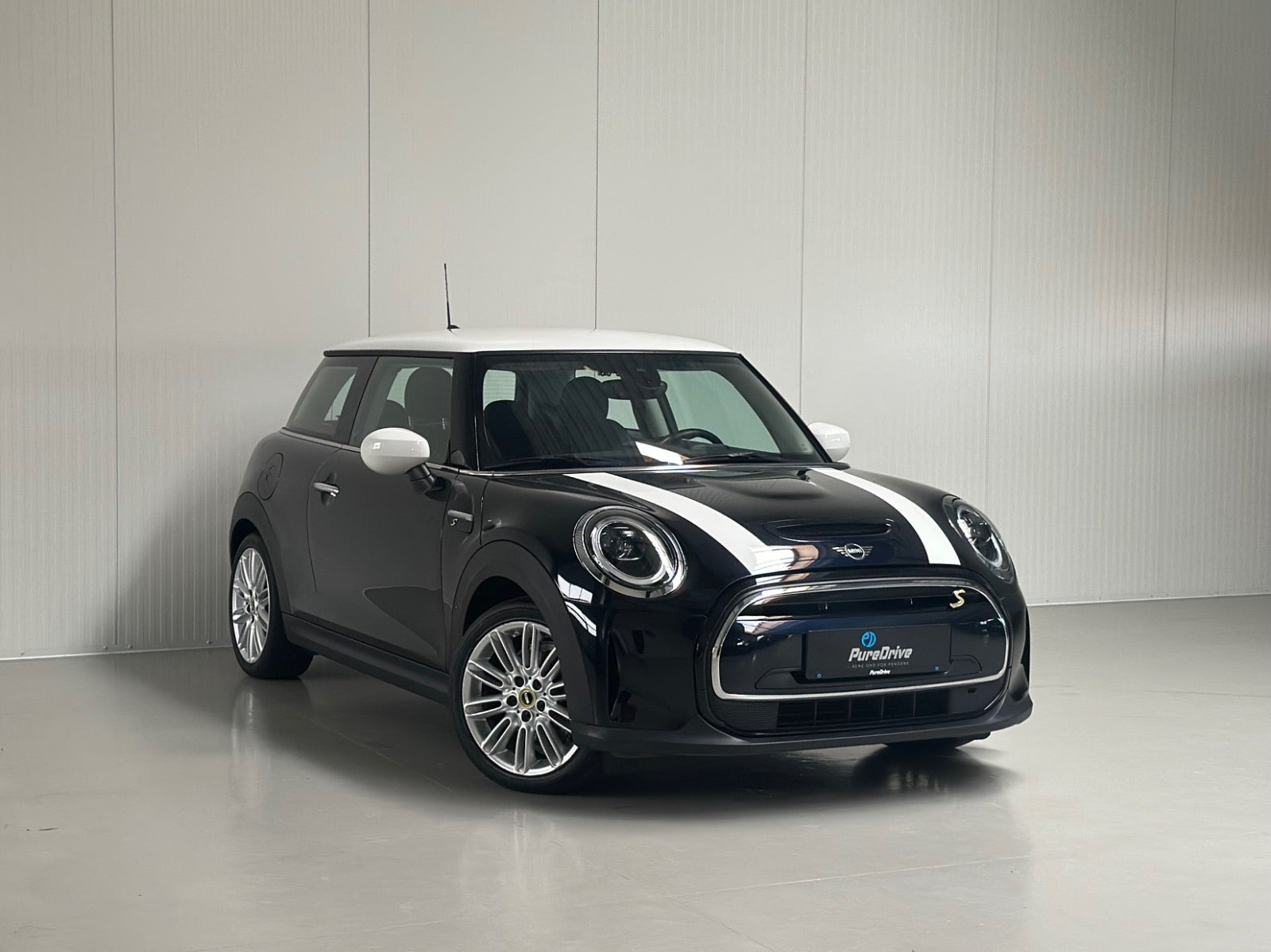 Mini Cooper SE Classic Trim
