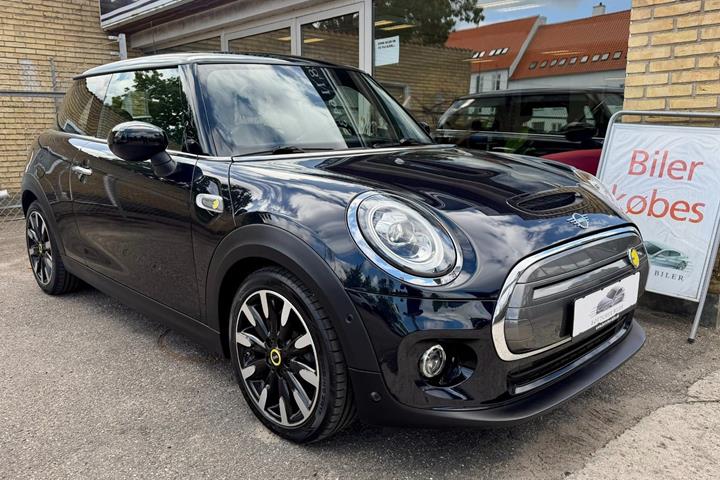 Sort Mini Cooper SE fra 2020