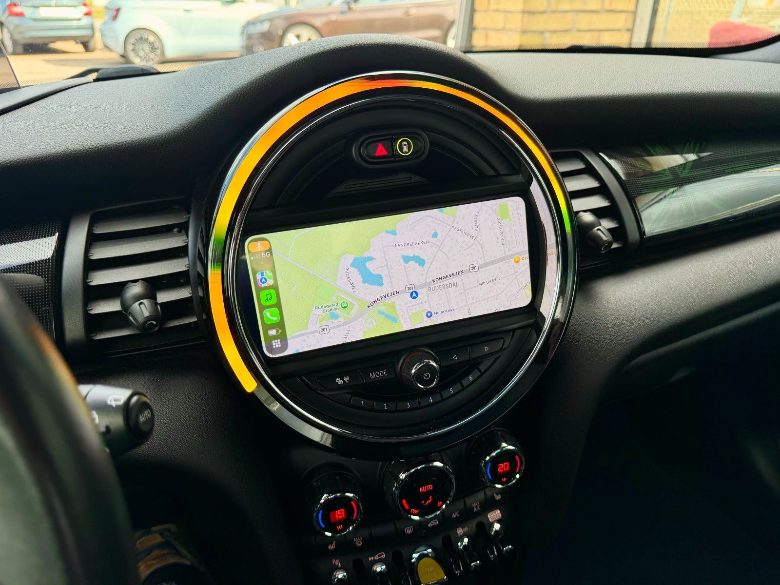 Sort Mini Cooper SE fra 2020