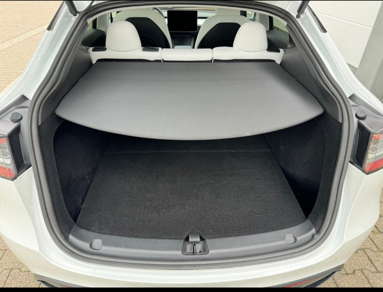 undefined Tesla Model Y fra 2023