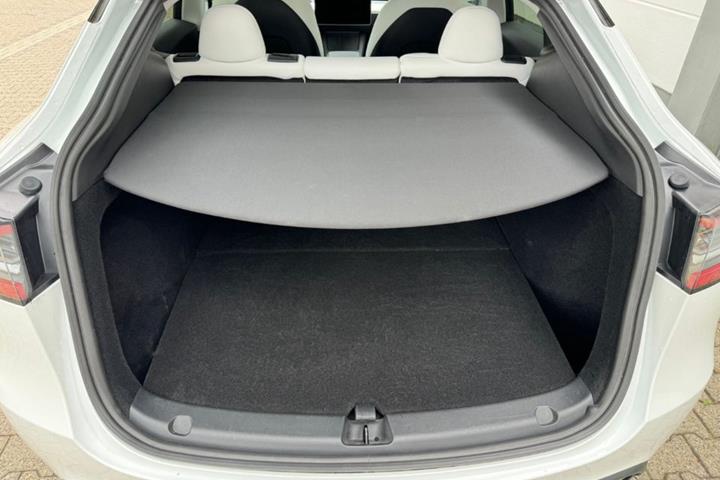 undefined Tesla Model Y fra 2023