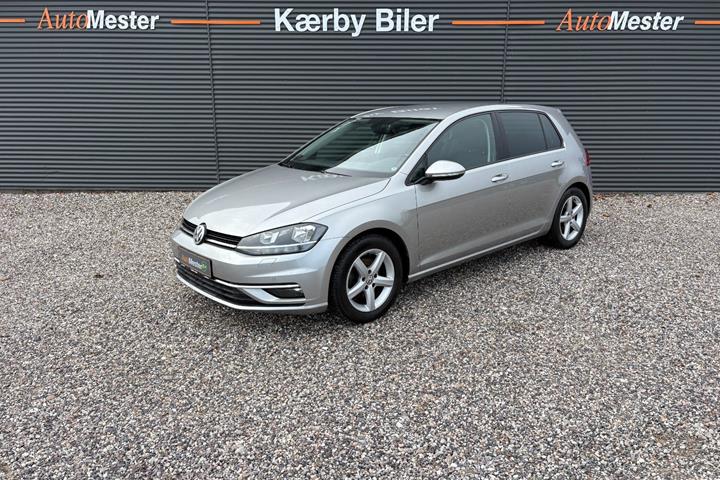 Orange VW Golf VII fra 2018