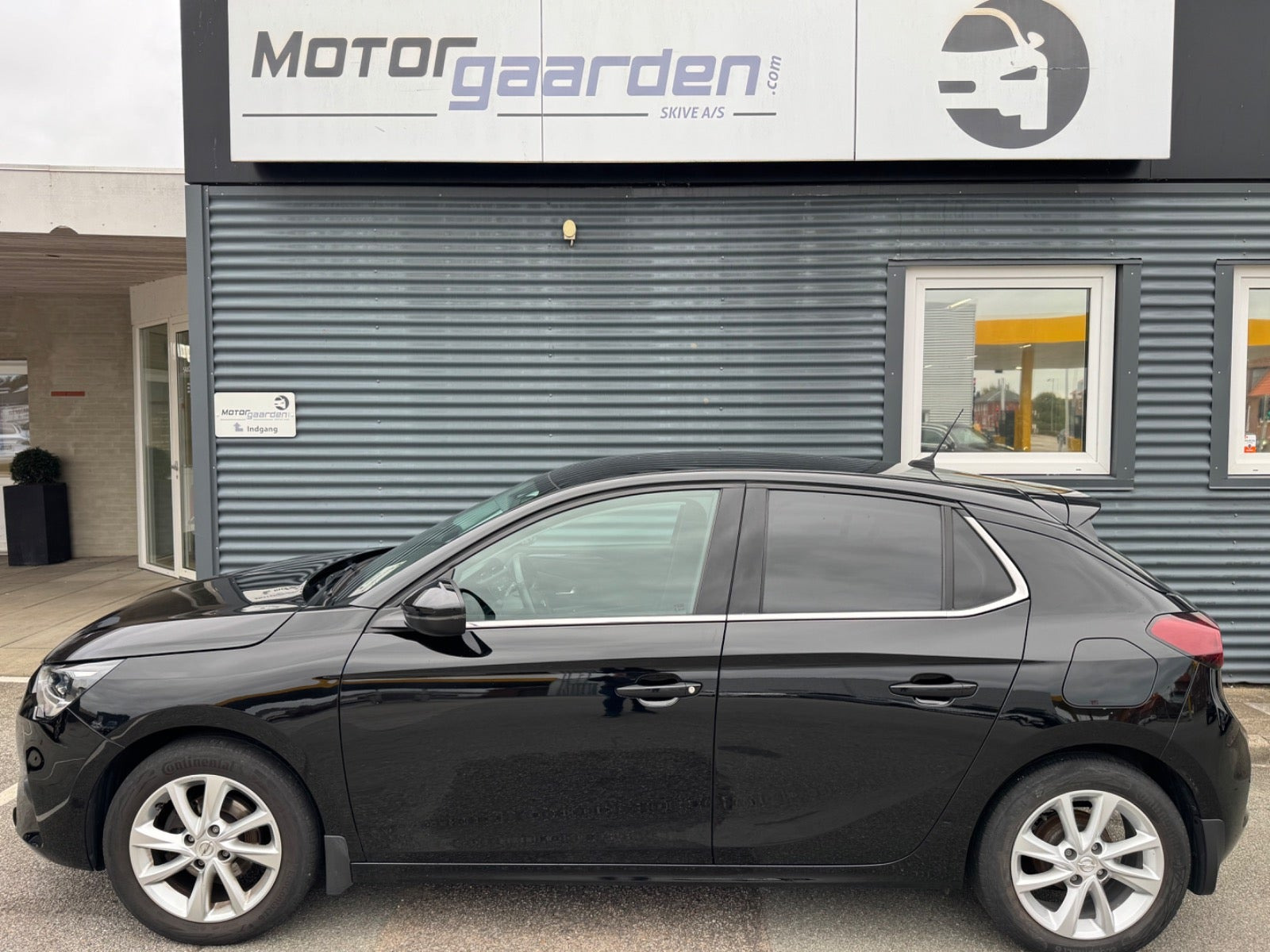 Sort Opel Corsa fra 2021