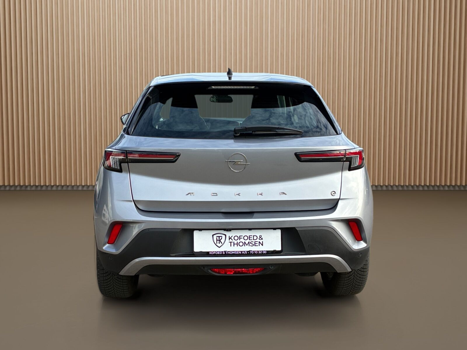 Grå Opel Mokka-e fra 2024