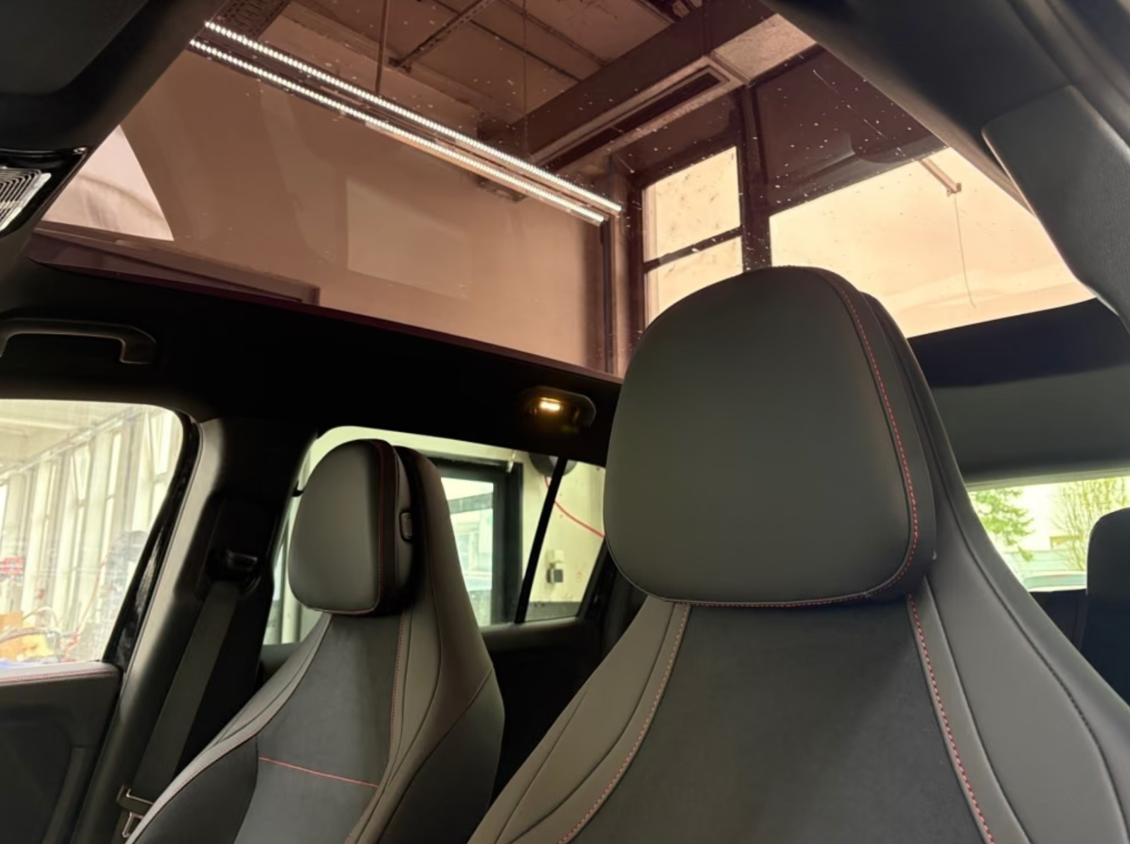 Sort Mercedes GLB350 fra 2026