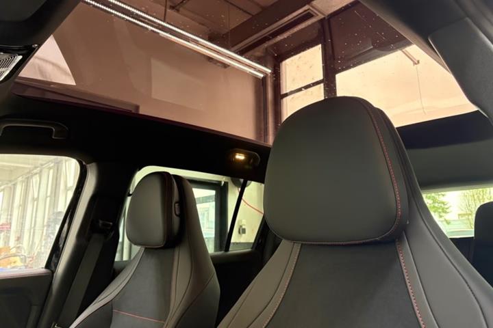 Sort Mercedes GLB350 fra 2026