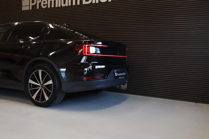 Sort Polestar 2 fra 2022