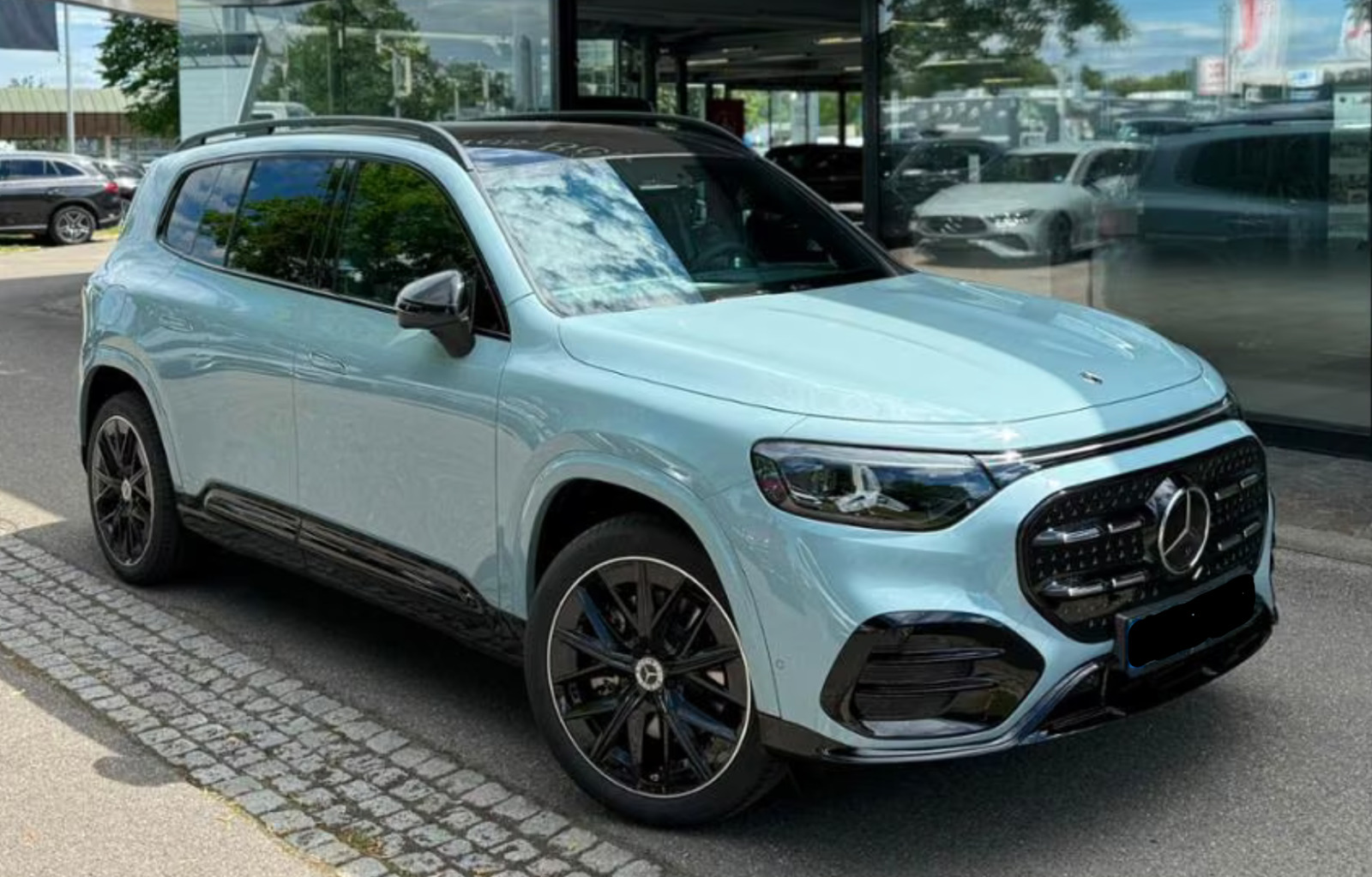 Mercedes GLB250+ electric AMG Advance Plus 7prs
