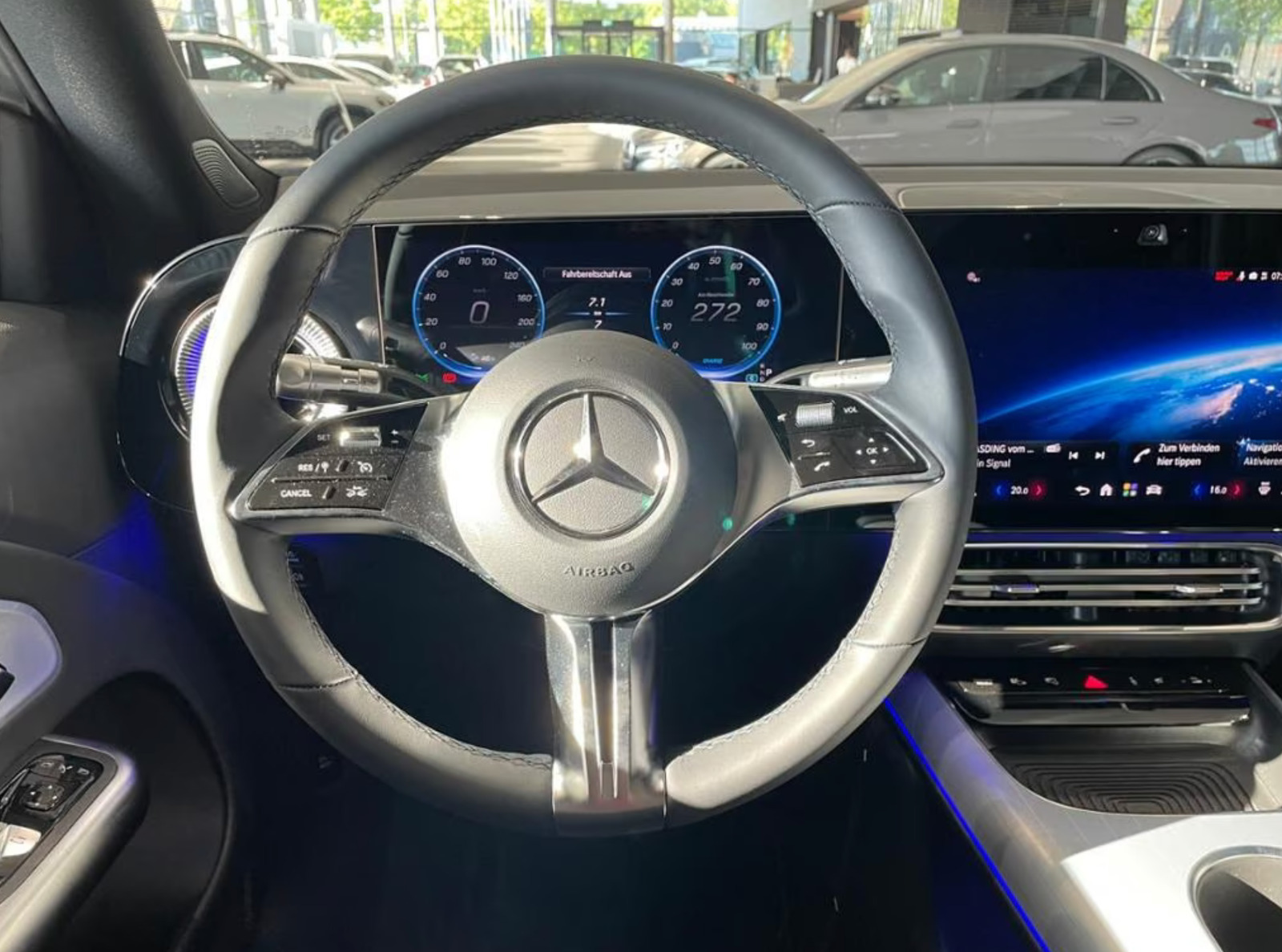 Sølv Mercedes GLB250+ fra 2026