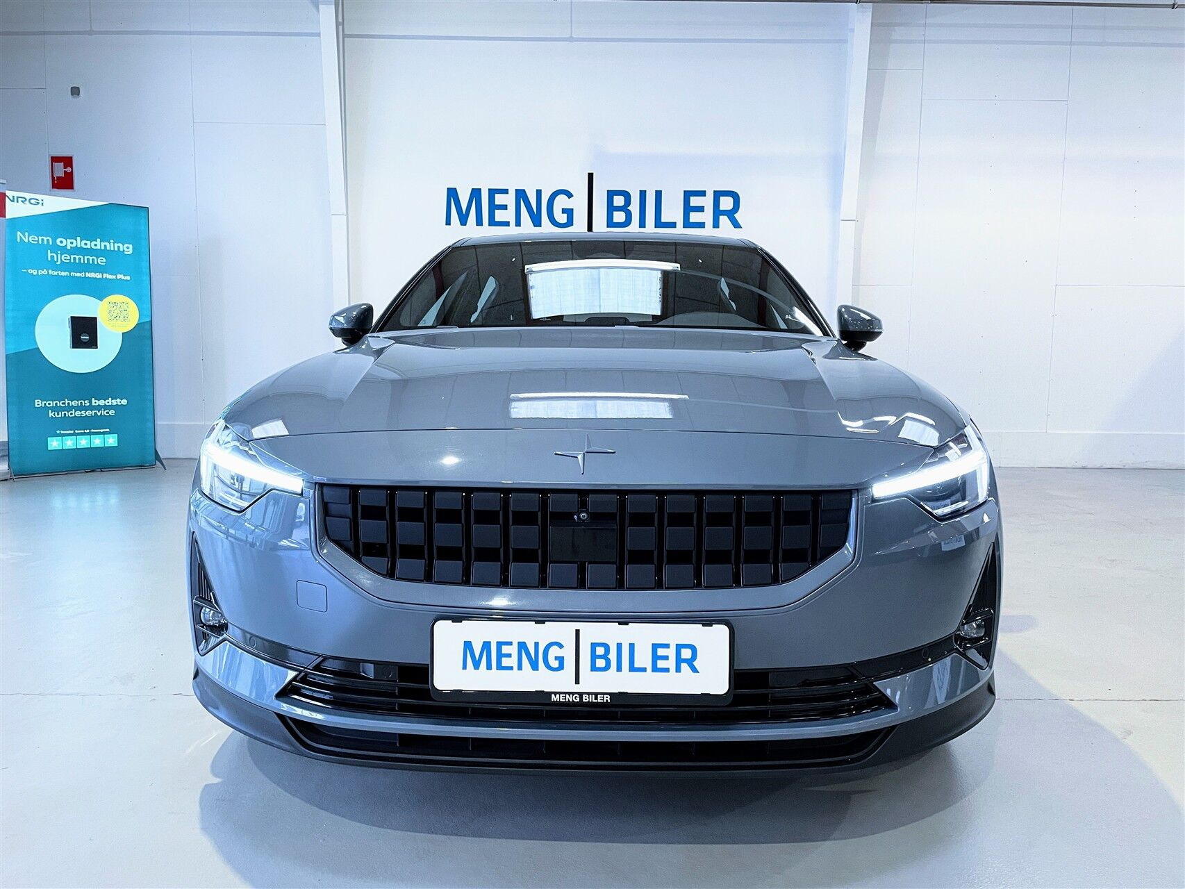 Grå Polestar 2 fra 2023