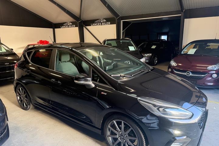 Sort Ford Fiesta fra 2021