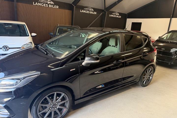 Sort Ford Fiesta fra 2021