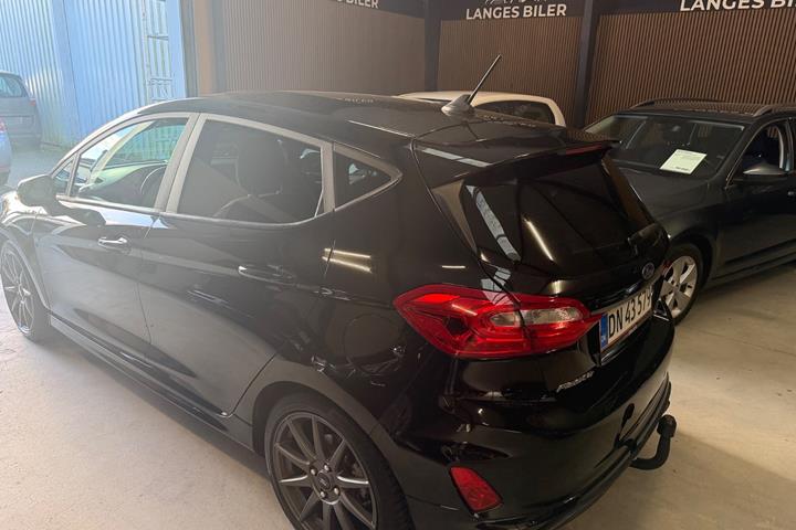 Sort Ford Fiesta fra 2021